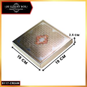 Box Hijab/Box Metalize B117 /Box Premium/Ukuran 19x19x2.5 cm